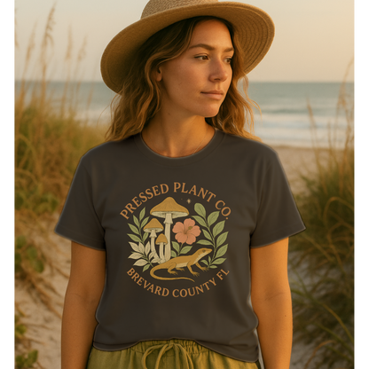 Shroomy Liz Women’s high-waisted t-shirt
