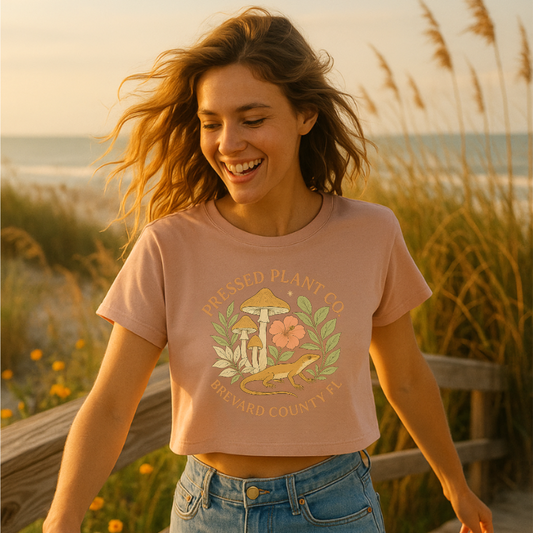 Shroomy Liz Women’s crop top